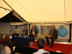 Photo des intervenants de la conférence de l'association CARI sur l'agroécologie dans les zones arides